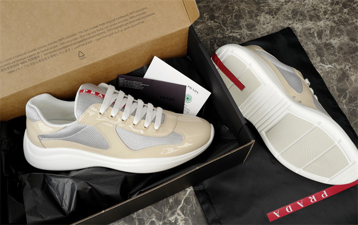Pra*a SNEAKER P7021