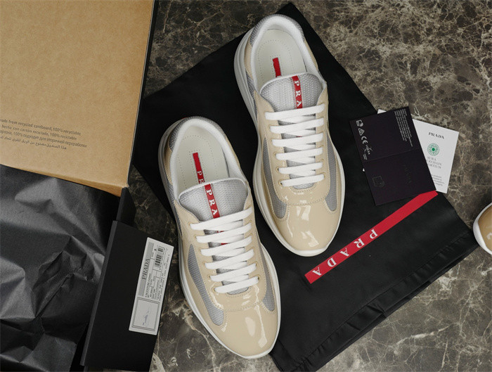 Pra*a SNEAKER P7021