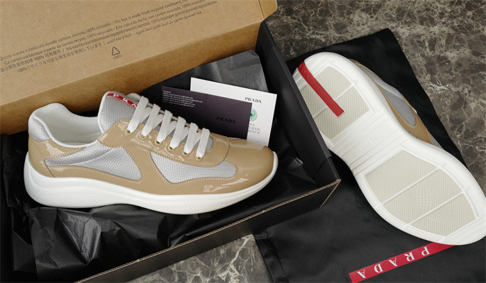 Pra*a SNEAKER P7022