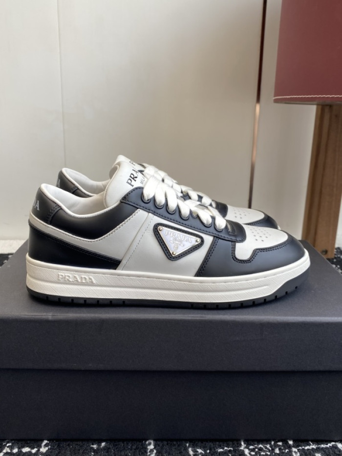 Pra*a SNEAKER