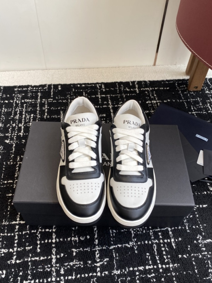 Pra*a SNEAKER