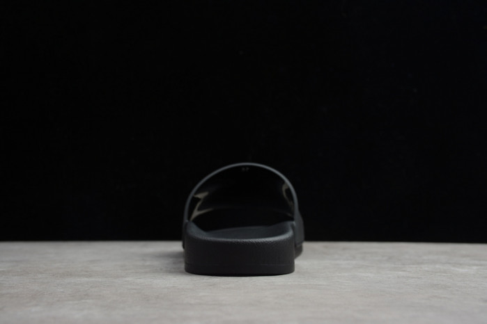 Ba*len*cia*ga slippers all black 506347- wal00 -9062