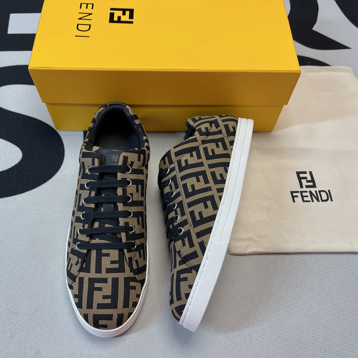F**di SNEAKERS F018