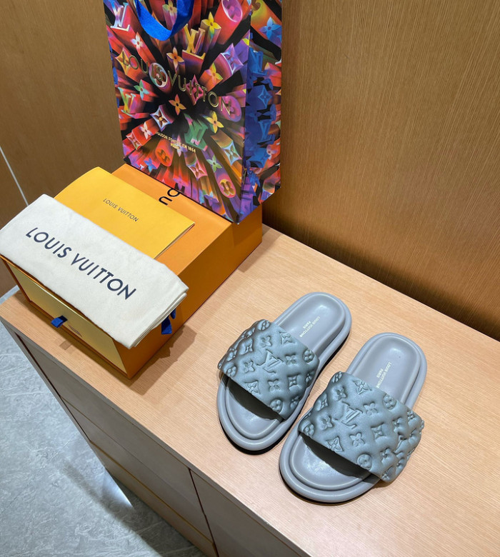 l0vt sneakers