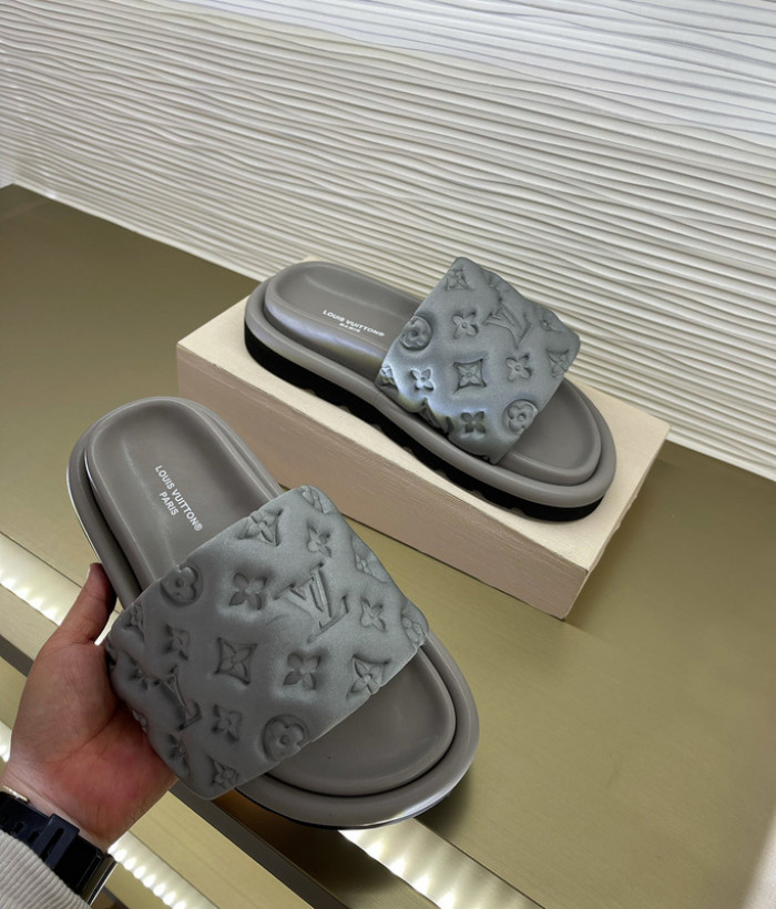 l0vt sneakers