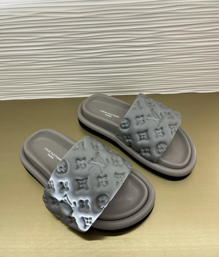 l0vt sneakers
