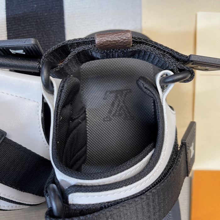 l0vt sneakers