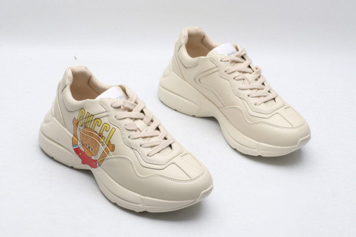 g*u*i ace embroidered low-top sneaker e2292