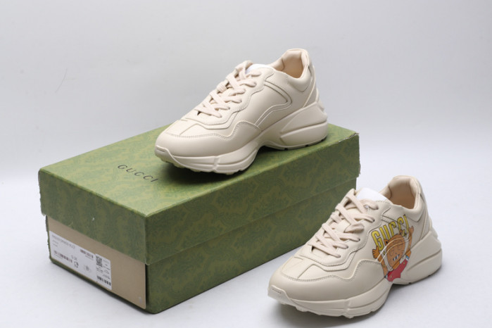 g*u*i ace embroidered low-top sneaker e2292