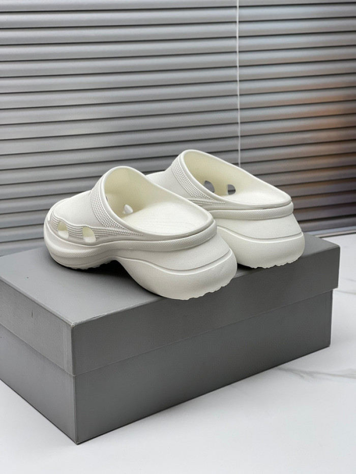 Ba*len*cia*ga Sandals W3R83 7700