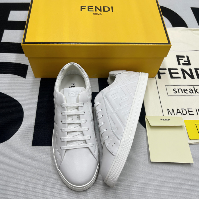 F**di SNEAKERS F023