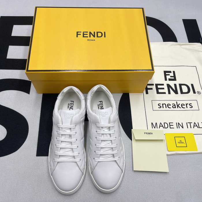 F**di SNEAKERS F023