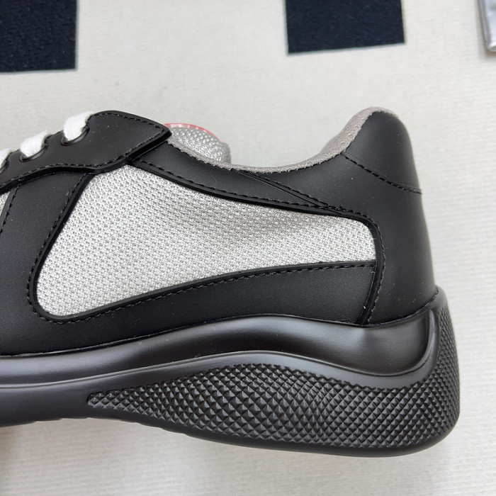 pra*a sneaker p075