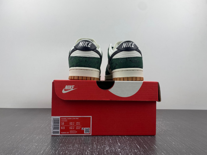 nike dunk low green snake fq8893-397