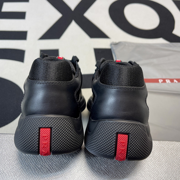 pra*a sneaker p052