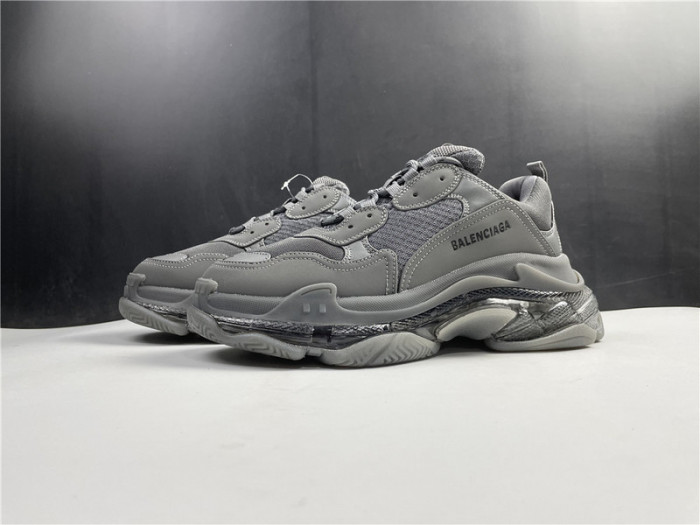 Ba*len*cia*ga triple s sneaker w09o5 7426