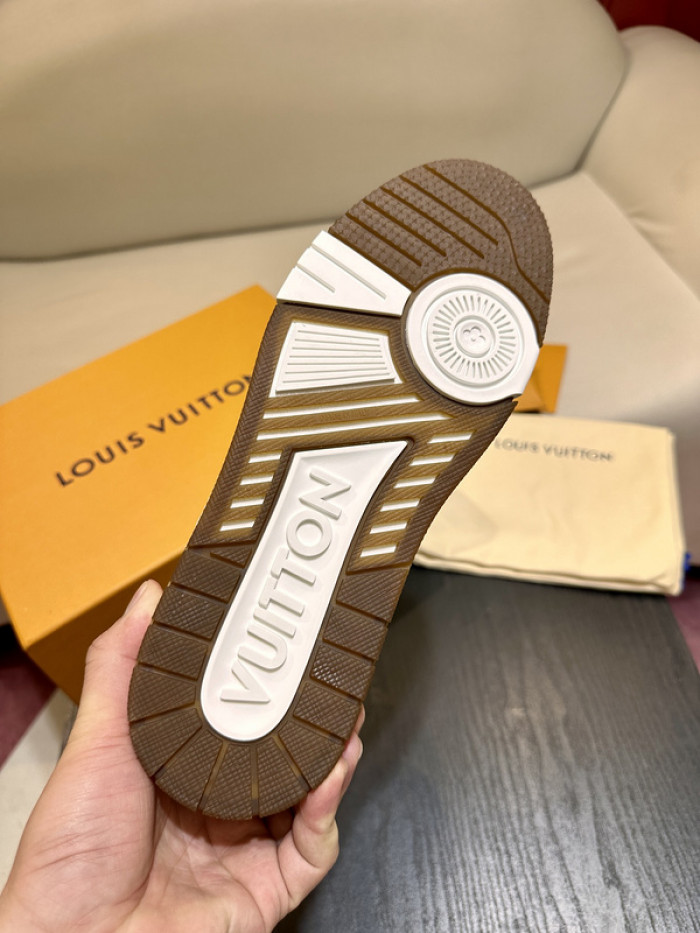 l0vt sneakers