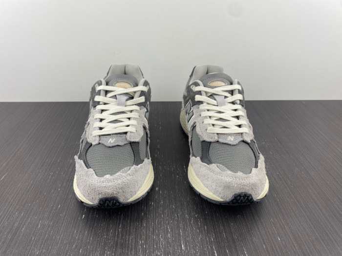 new balance 2002r protection pack m2002rda