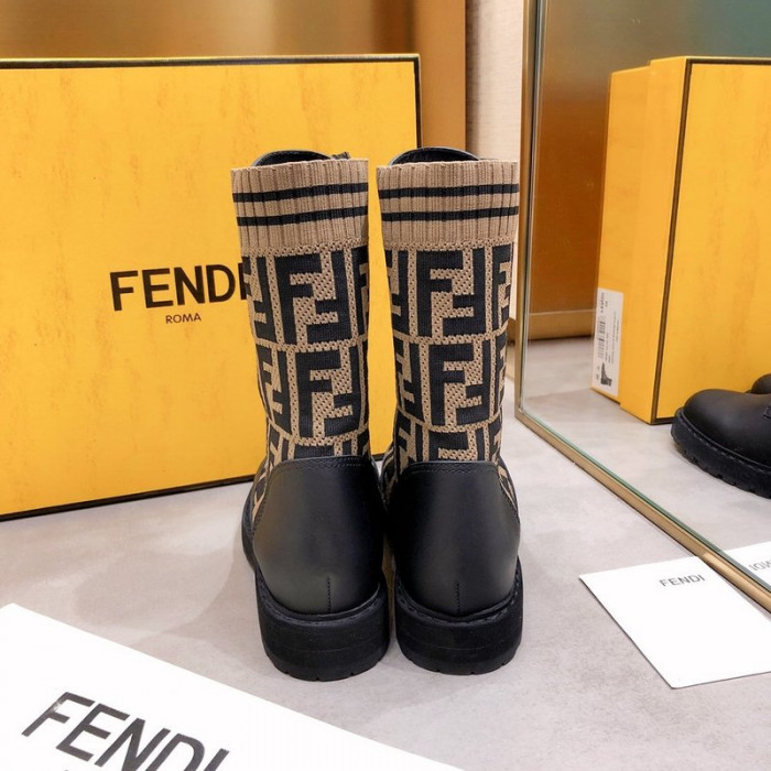 F**di ANKLE BOOTS F002