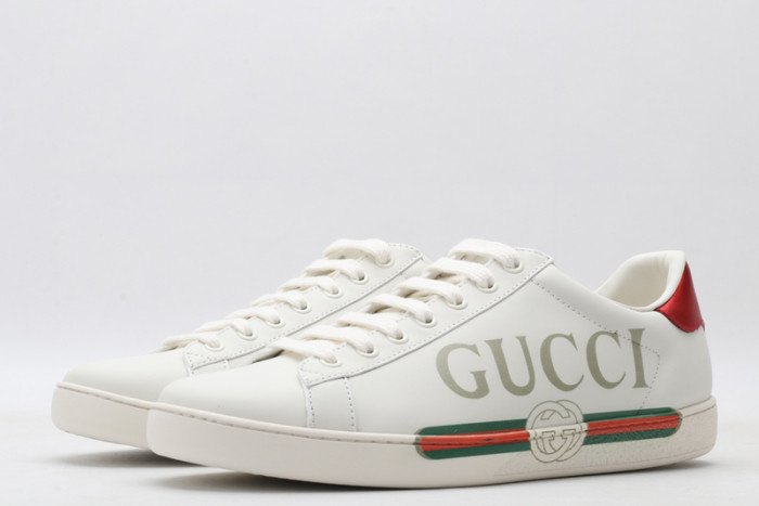 G*u*i ACE EMBROIDERED LOW-TOP SNEAKER E2302