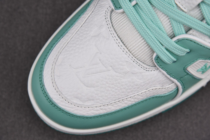 l0vt sneakers