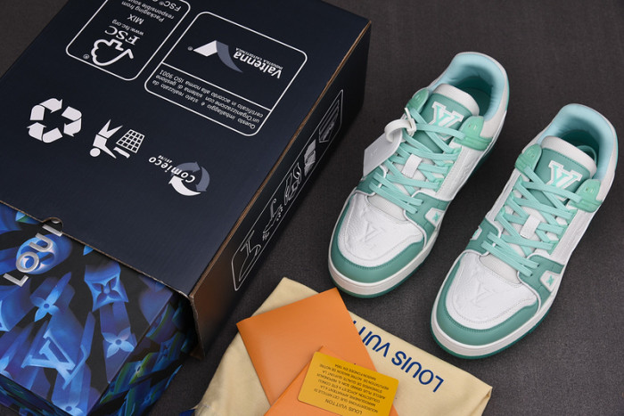 l0vt sneakers