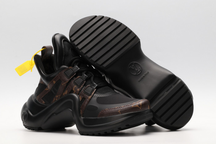 l0vt sneakers