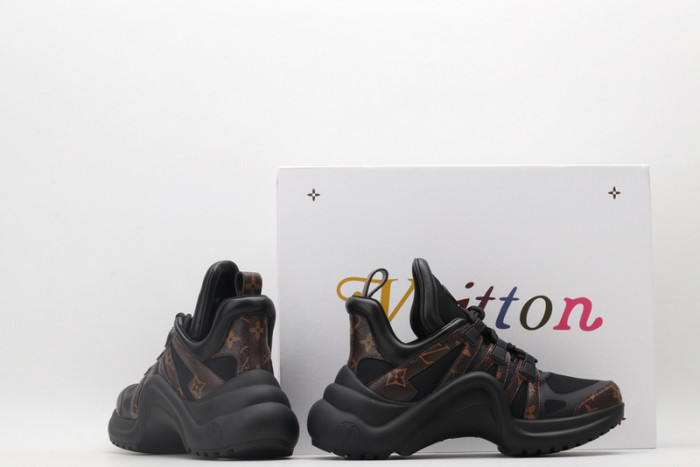 l0vt sneakers