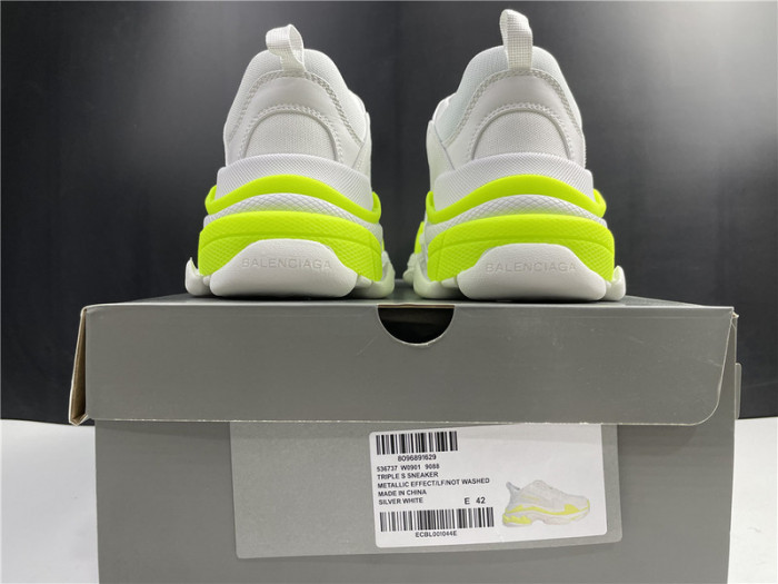 Ba*len*cia*ga Triple S SNEAKER W09O5 7427