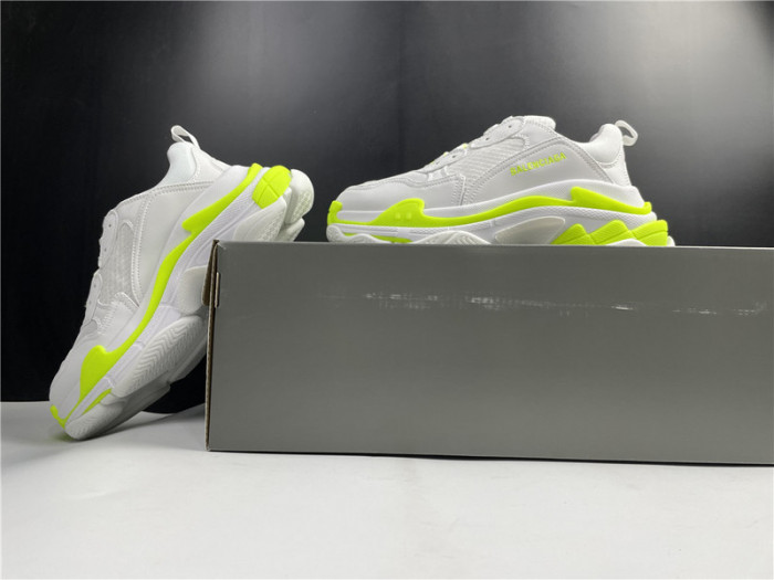 Ba*len*cia*ga Triple S SNEAKER W09O5 7427