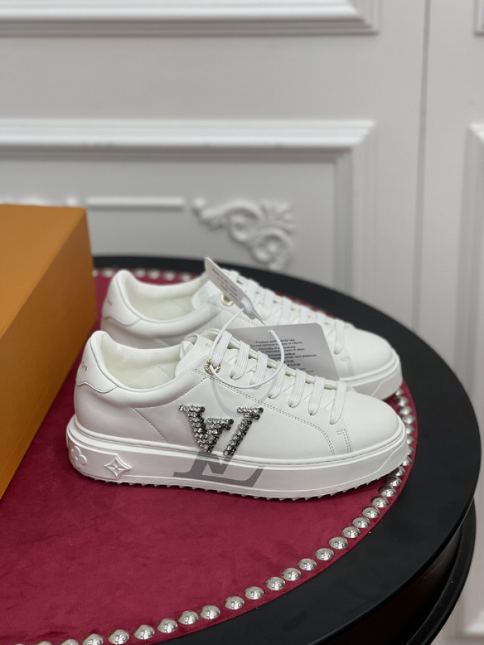 l0vt sneakers