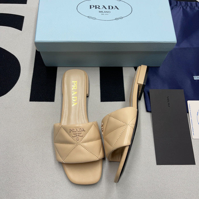 pra*a sandals p071
