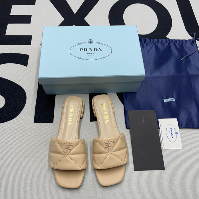 pra*a sandals p071