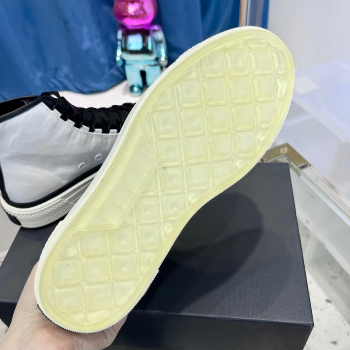 amiri sneaker
