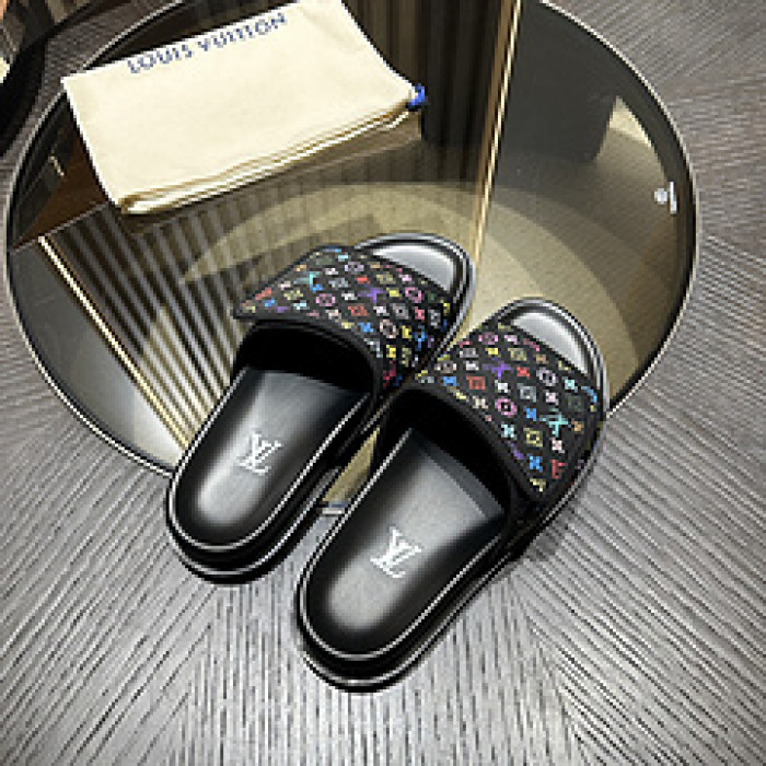 L0VT SANDALS
