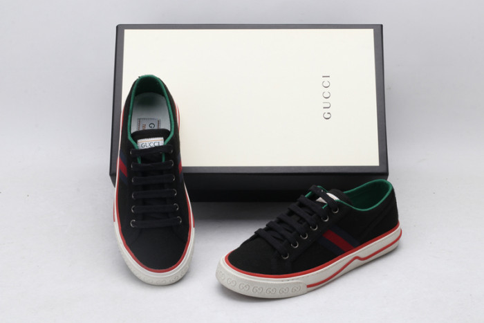 g*u*i ace embroidered low-top sneaker e2307
