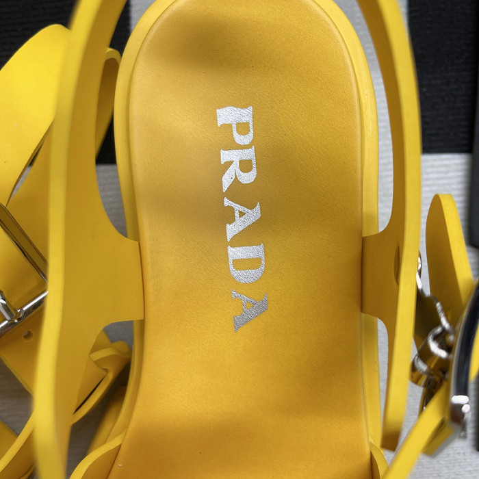 pra*a sandals p060