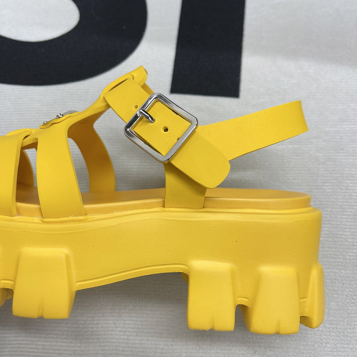 pra*a sandals p060