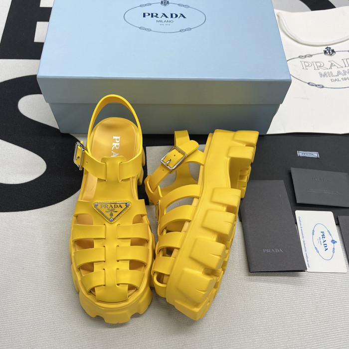 pra*a sandals p060
