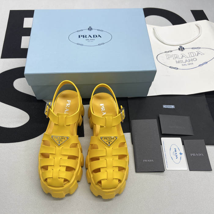 pra*a sandals p060