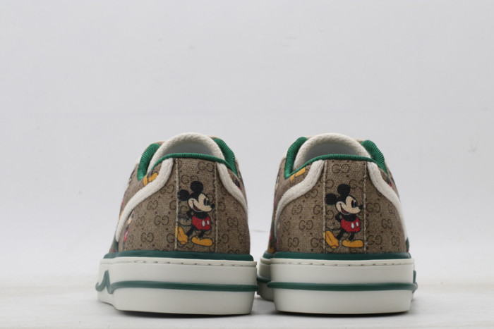 g*u*i ace embroidered low-top sneaker e2309