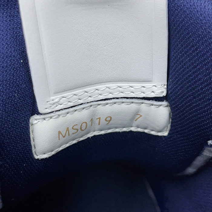 l0vt sneakers