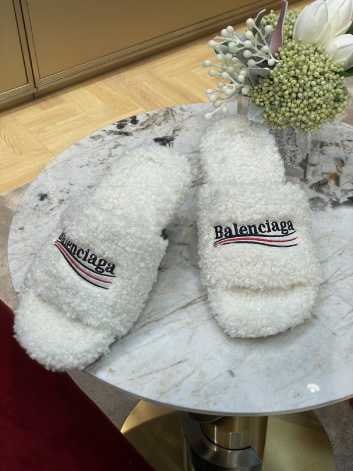 Ba*len*cia*ga Sandals W3R83 5700