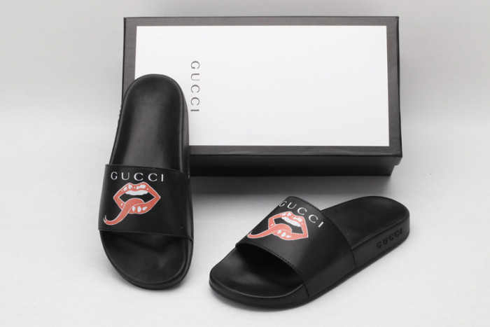 G*u*i SLIDES G068