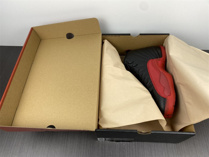jordan 12 retro flu game (2016) 130690-002