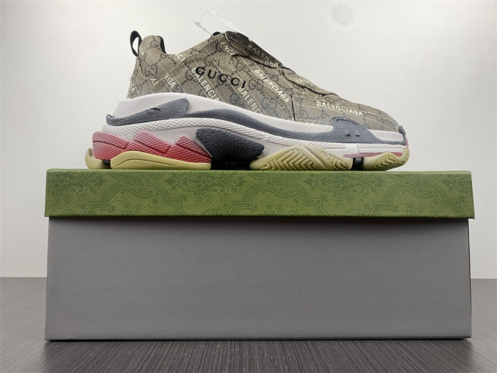 Ba*len*cia*ga triple s sneaker ulz10 9795