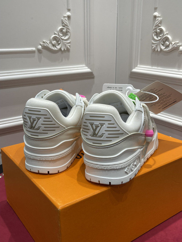 l0vt sneakers