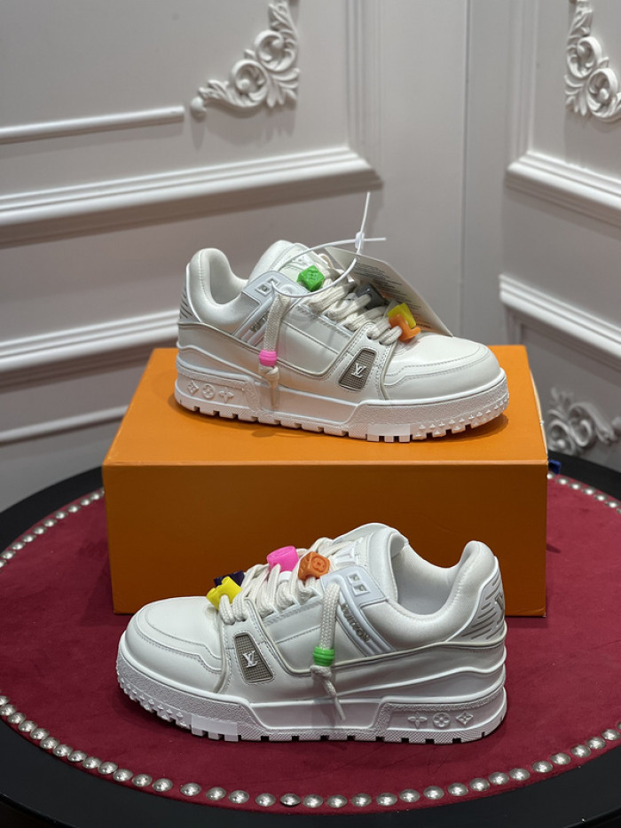 l0vt sneakers
