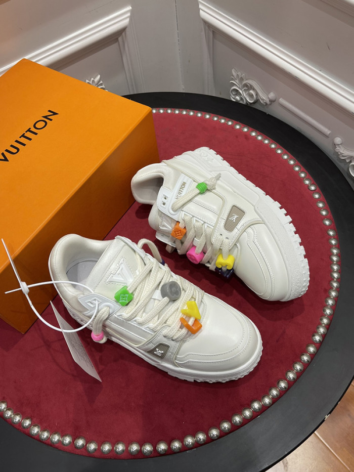l0vt sneakers