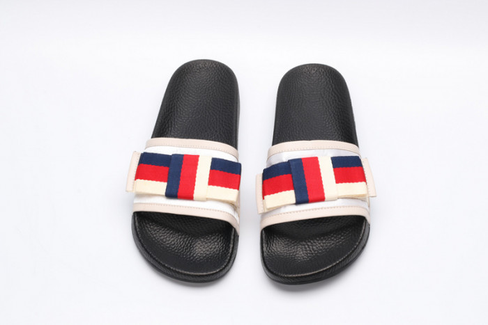 G*u*i SLIDES G088